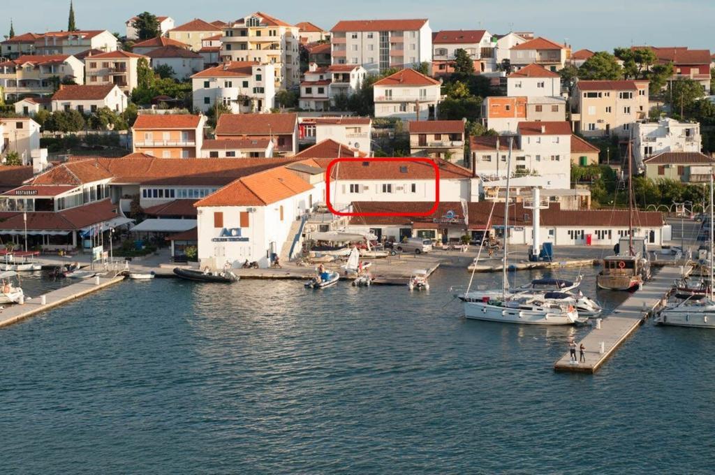 Hostel Marina Trogir Eksteriør billede