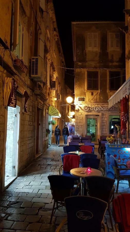 Hostel Marina Trogir Eksteriør billede